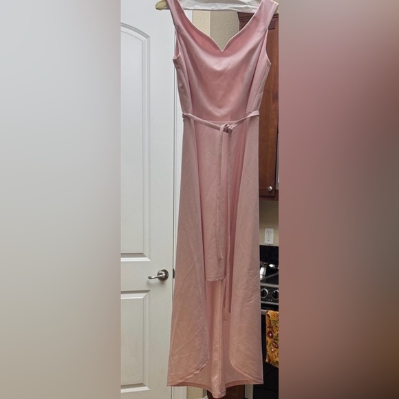 Other - Elegant Pink Sleeveless Dress